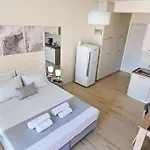 The Blue Door - Cosy * 罗希姆诺